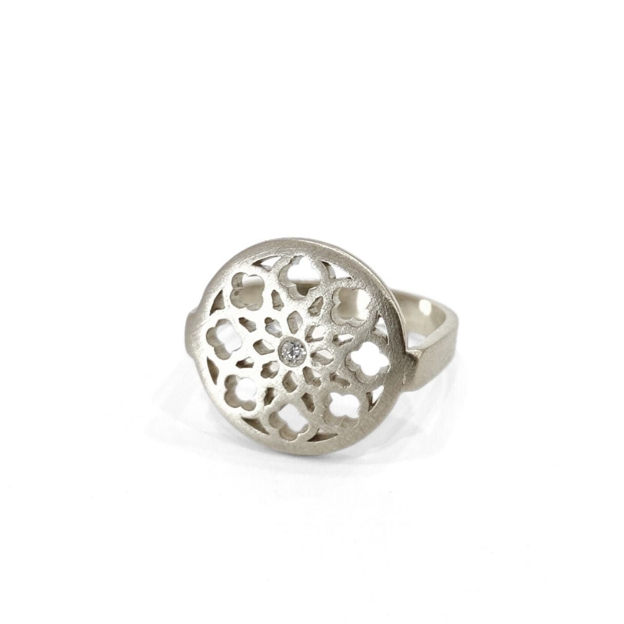 Artisan silver ring with geometric openwork design inspired by the Borja Palace, made in Spain.