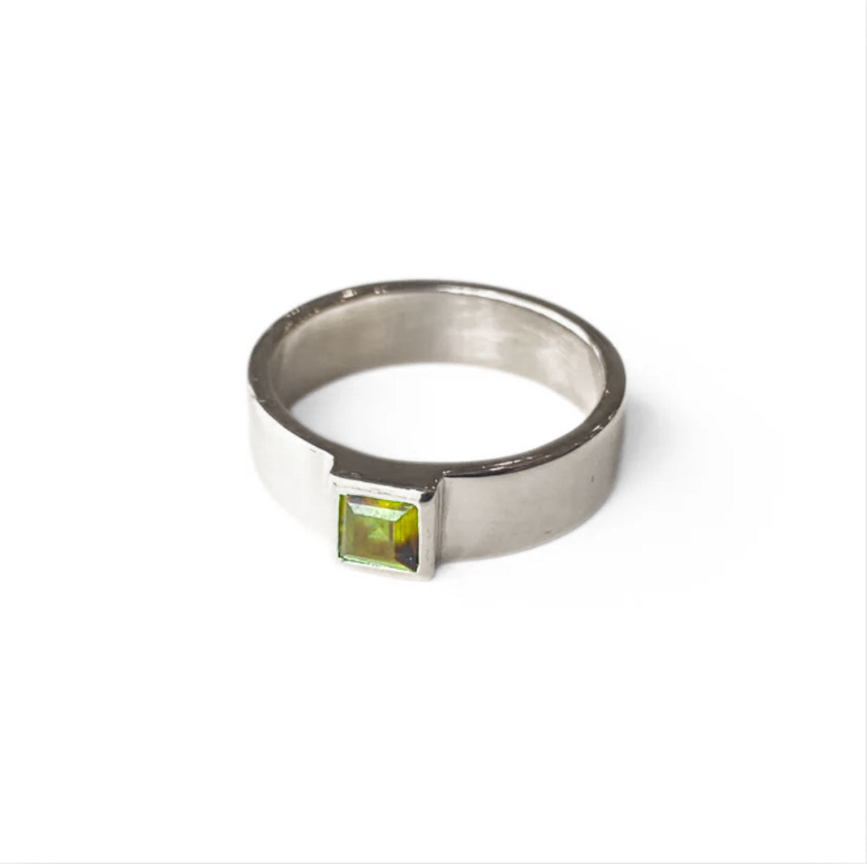 Quadra Ring style from collection by Nina Alexandra